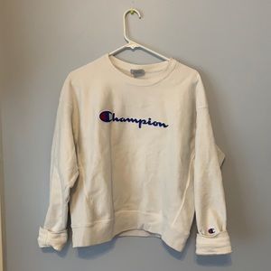 White Champion sweatshirt size L